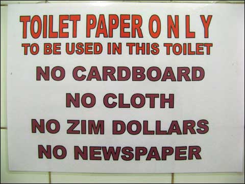 Zimbabwe Dollars sollten nicht als Toilettenpapier verwendet werden