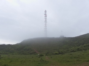 Tiefe Wolken oder hoher Nebel…